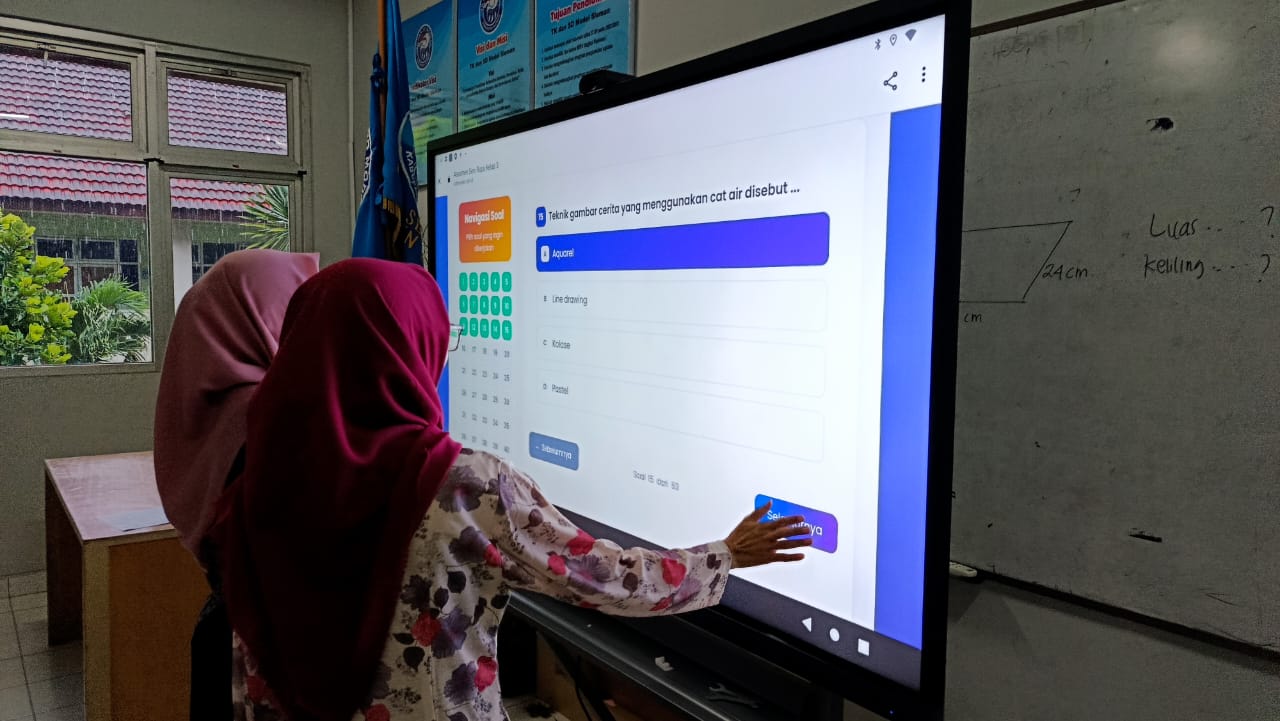 SD Negeri Model Sleman Laksanakan Ujicoba IFP untuk Pembelajaran Digital dan Pemanduan Aktivasi Coretax